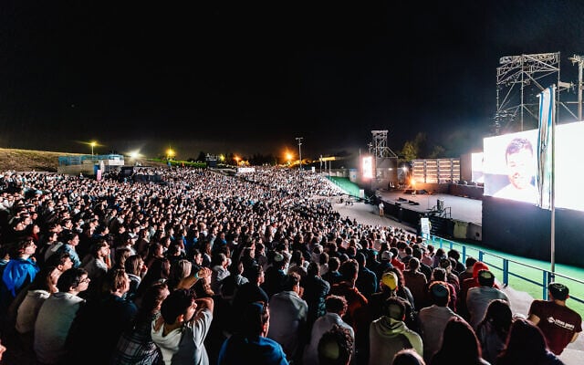 Largest English-Language Yom HaZikaron Ceremony: A Masa Israel Journey Initiative