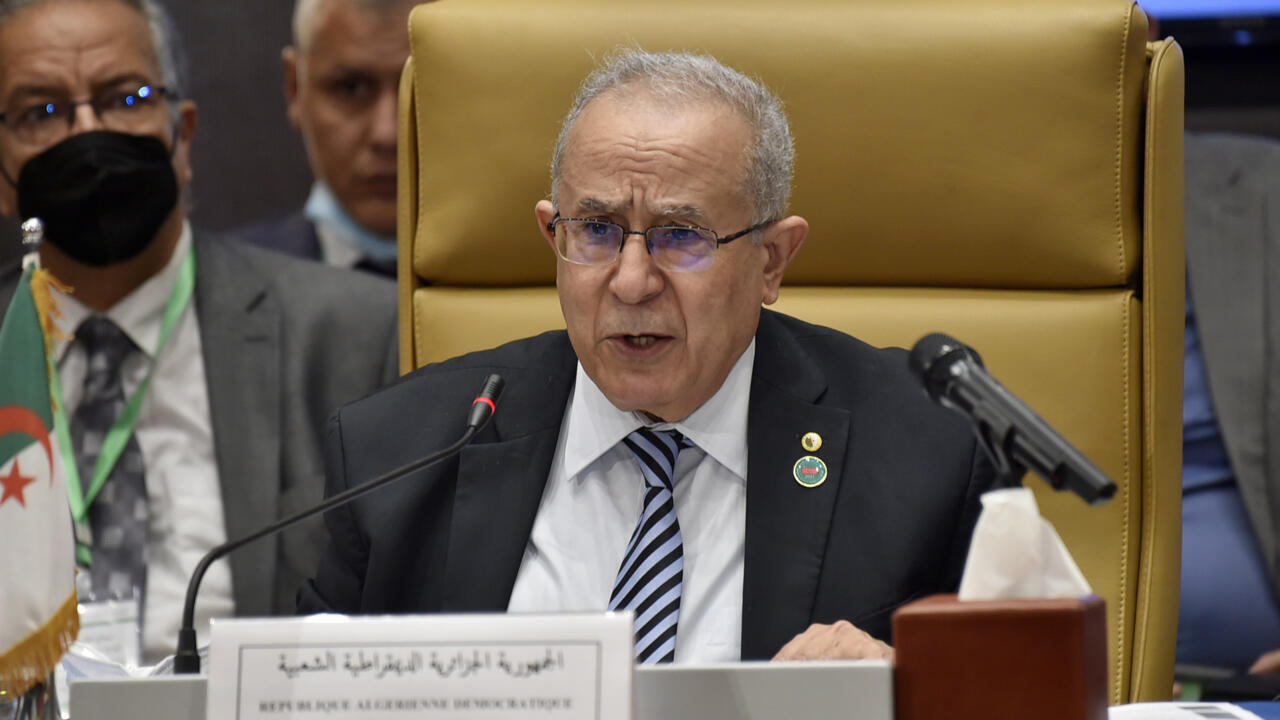 Le Diplomate Rahabi S'exprime Sur La Crise Algérie-France Et Les OQTF Le Diplomate Rahabi S'exprime Sur La Crise Algérie-France Et Les OQTF