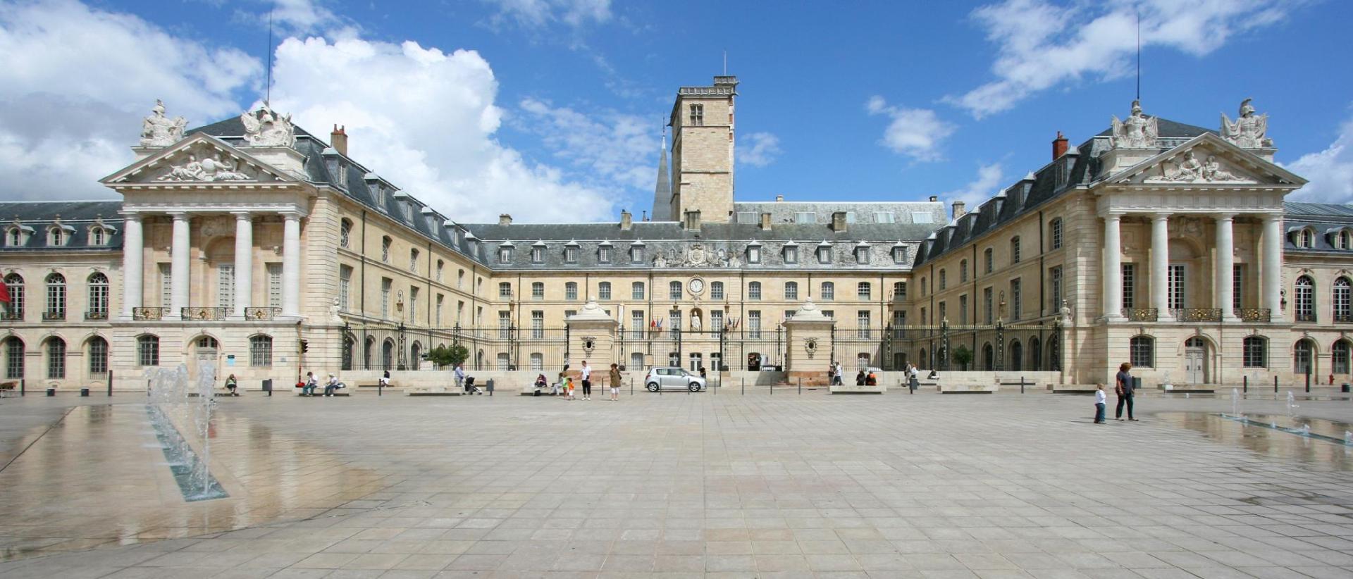 Le Rôle De La Ville De Dijon Face Aux Difficultés D'Épicure À La Cité De La Gastronomie Le Rôle De La Ville De Dijon Face Aux Difficultés D'Épicure À La Cité De La Gastronomie