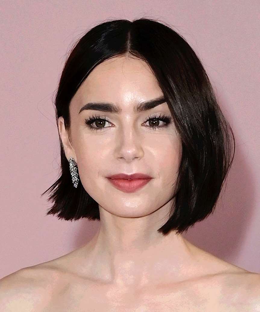 Lily Collins' Beauty Look: Bob Haircut, Bushy Brows, And Nude Lips Lily Collins' Beauty Look: Bob Haircut, Bushy Brows, And Nude Lips