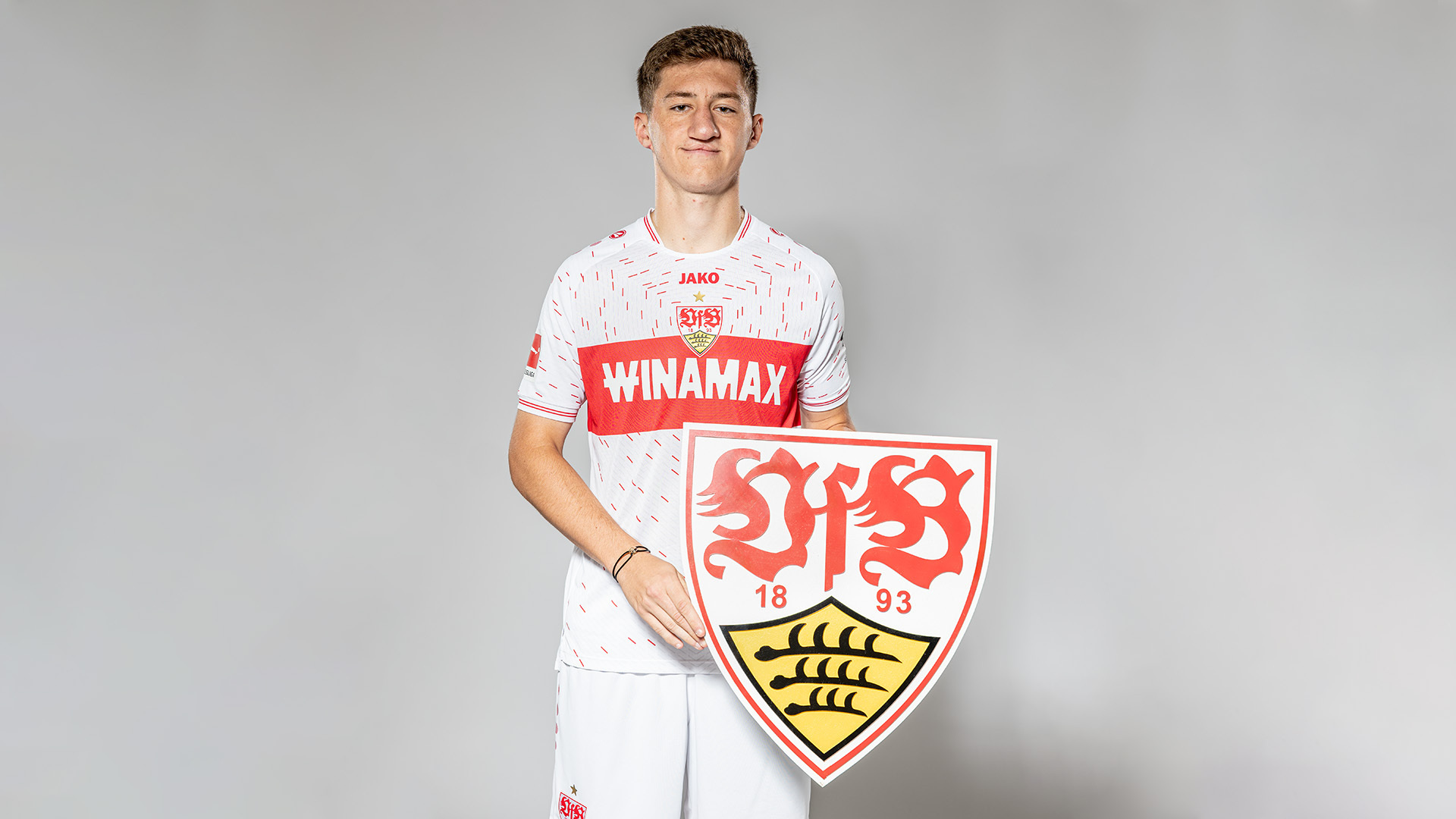 Liverpool Makes Bid For Stuttgart Midfielder Angelo Stiller Liverpool Makes Bid For Stuttgart Midfielder Angelo Stiller