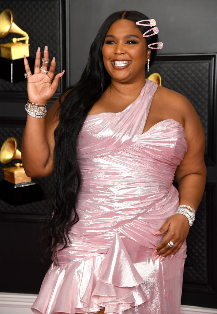 Lizzo's Los Angeles Performance: Showcasing Her Figure Lizzo's Los Angeles Performance: Showcasing Her Figure