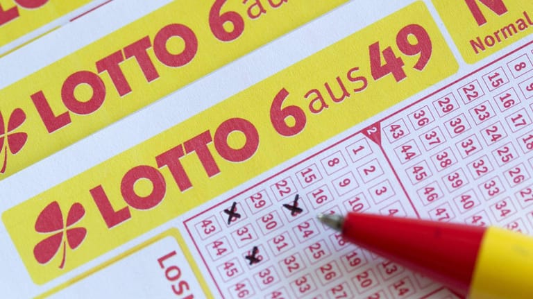 Lottozahlen 6aus49 Vom 12. April 2025: Ziehungsergebnis Und Quoten Lottozahlen 6aus49 Vom 12. April 2025: Ziehungsergebnis Und Quoten