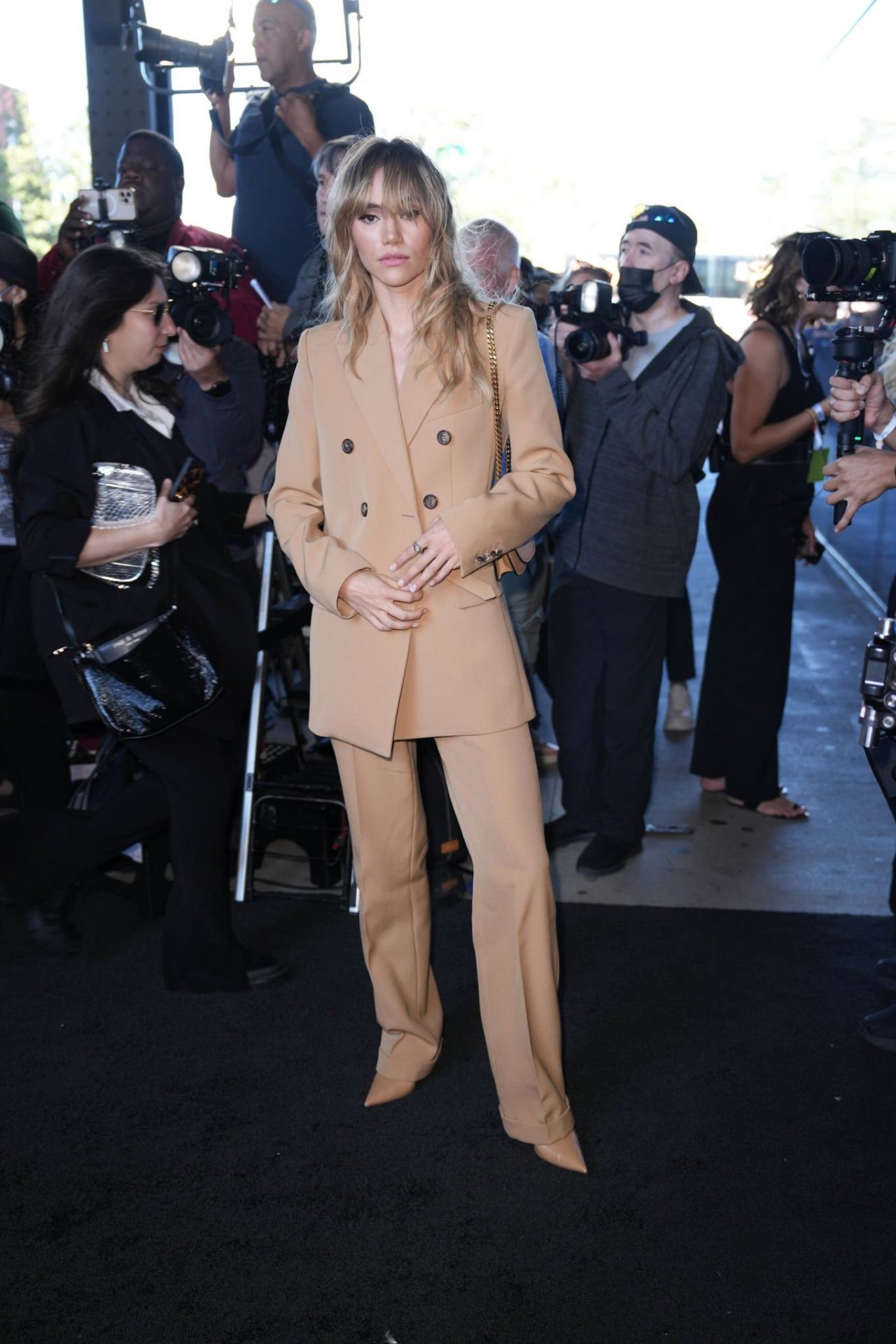 Luxury Redefined: Michael Kors' Amazon Debut With Suki Waterhouse Luxury Redefined: Michael Kors' Amazon Debut With Suki Waterhouse