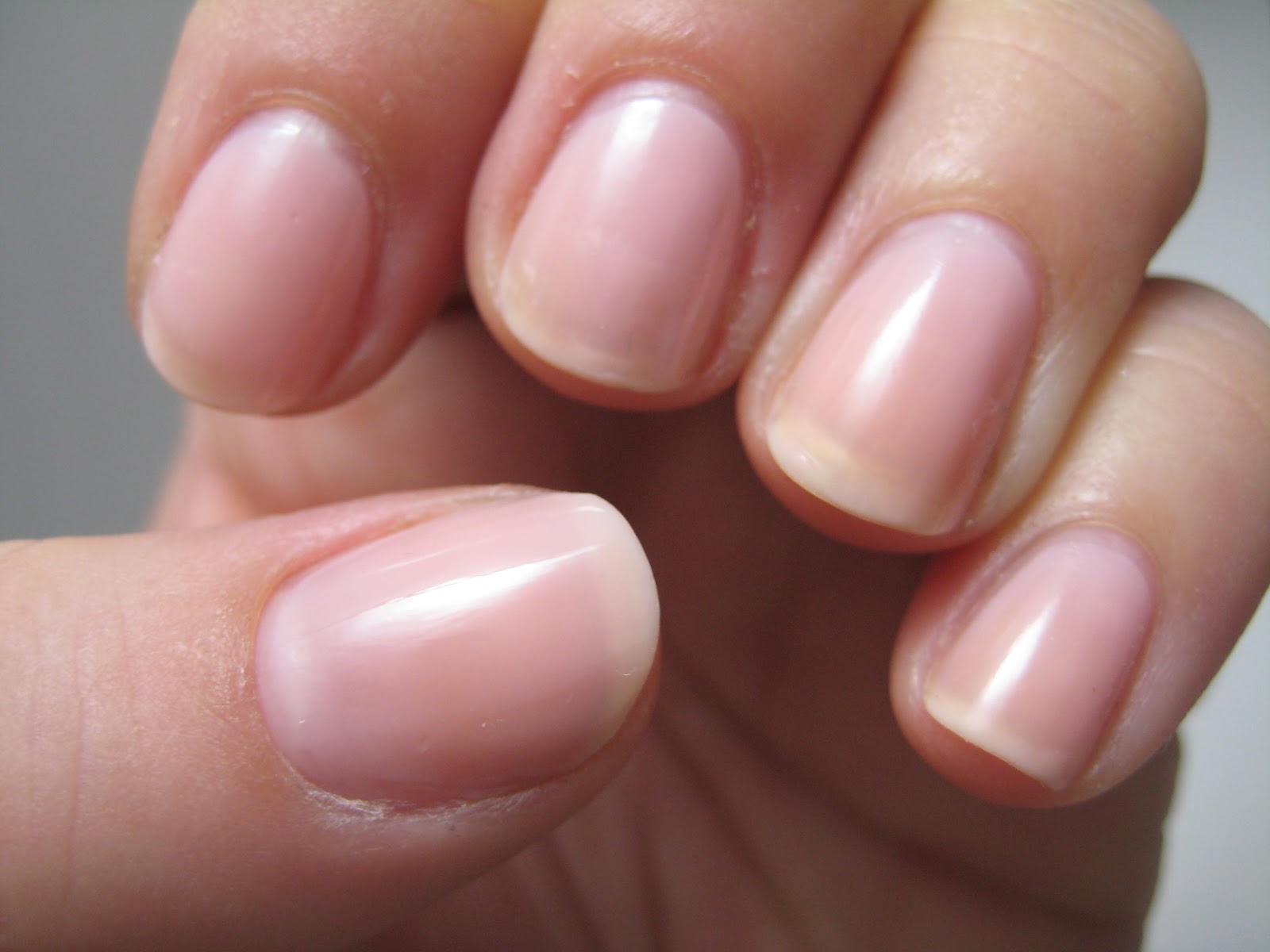 Maintaining Extra Long Nails: A Beauty School Guide Maintaining Extra Long Nails: A Beauty School Guide