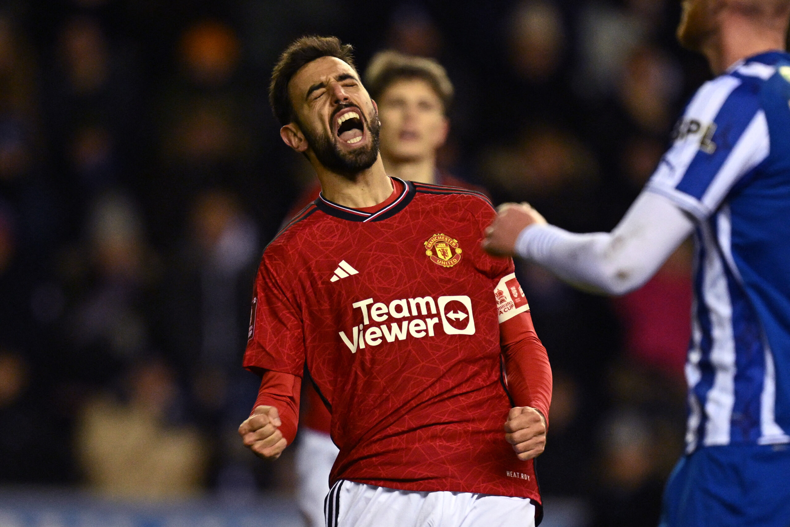 Manchester United's Bruno Fernandes: Al Hilal Negotiations Underway