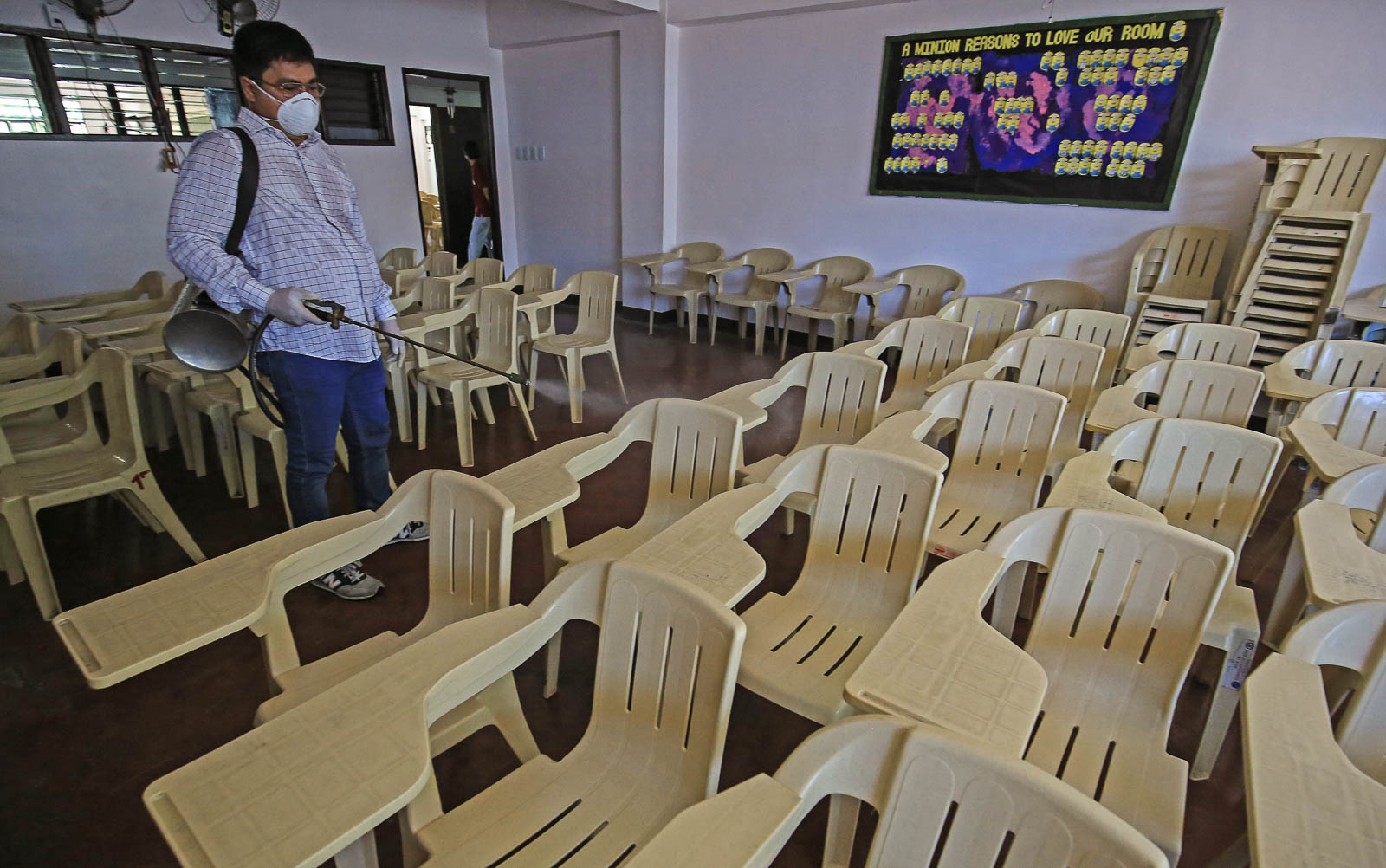 Manila Schools Shut Down Amidst Severe Heat Manila Schools Shut Down Amidst Severe Heat