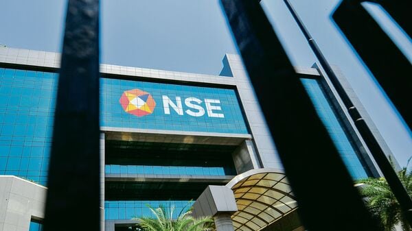 Market Rally: Sensex +200, Nifty Crosses 18,600 Despite UltraTech Fall Market Rally: Sensex +200, Nifty Crosses 18,600 Despite UltraTech Fall