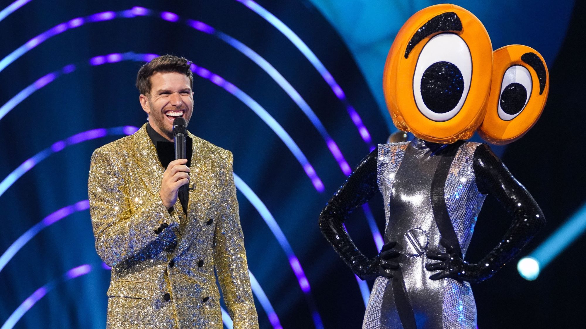 Mask Singer 2025 : L'Autruche Révélée, Une Surprise Pour Laurent Ruquier Mask Singer 2025 : L'Autruche Révélée, Une Surprise Pour Laurent Ruquier