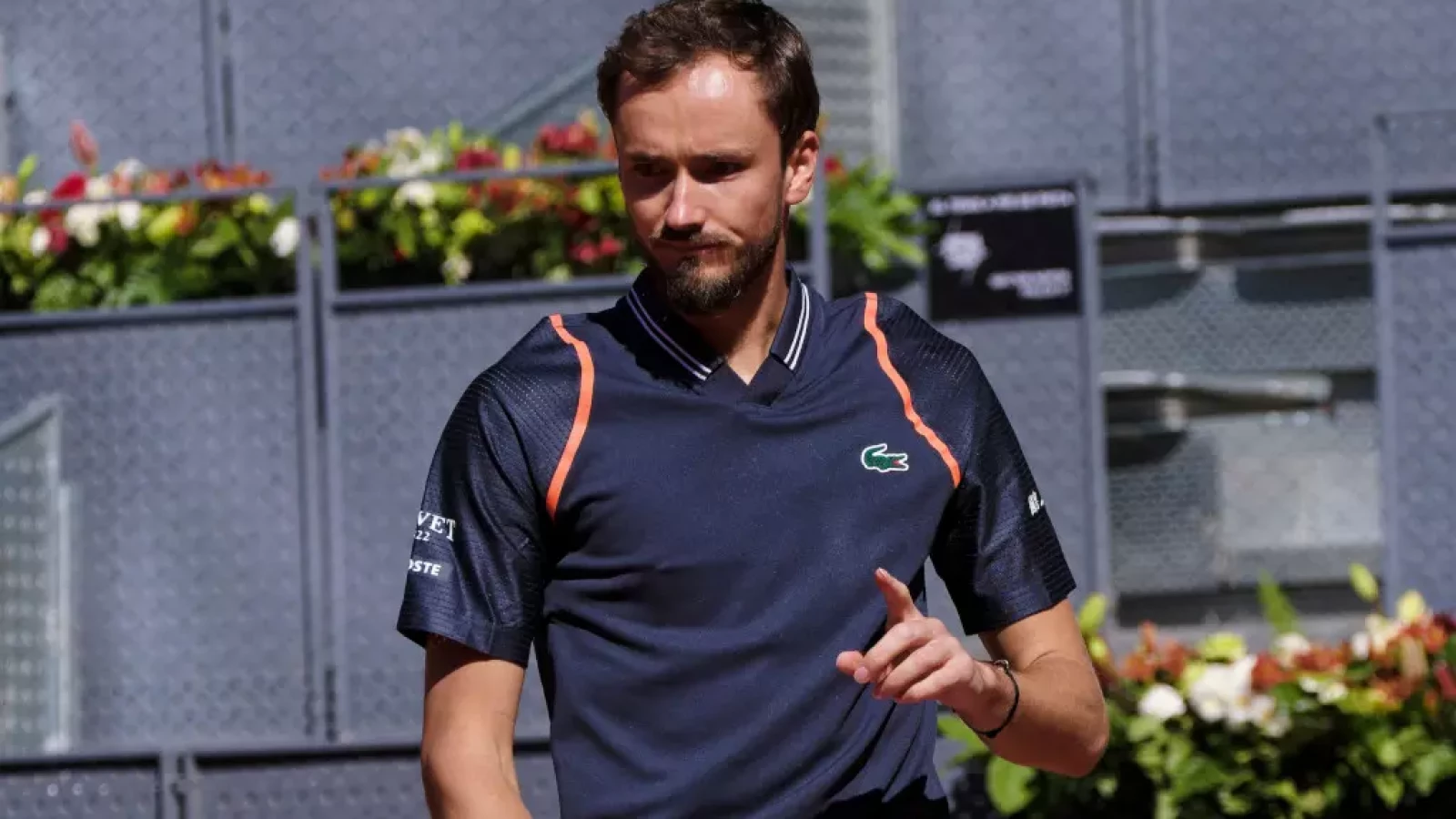 Medvedev's French Open Exit: Norrie's Victory And Djokovic's Continued Dominance