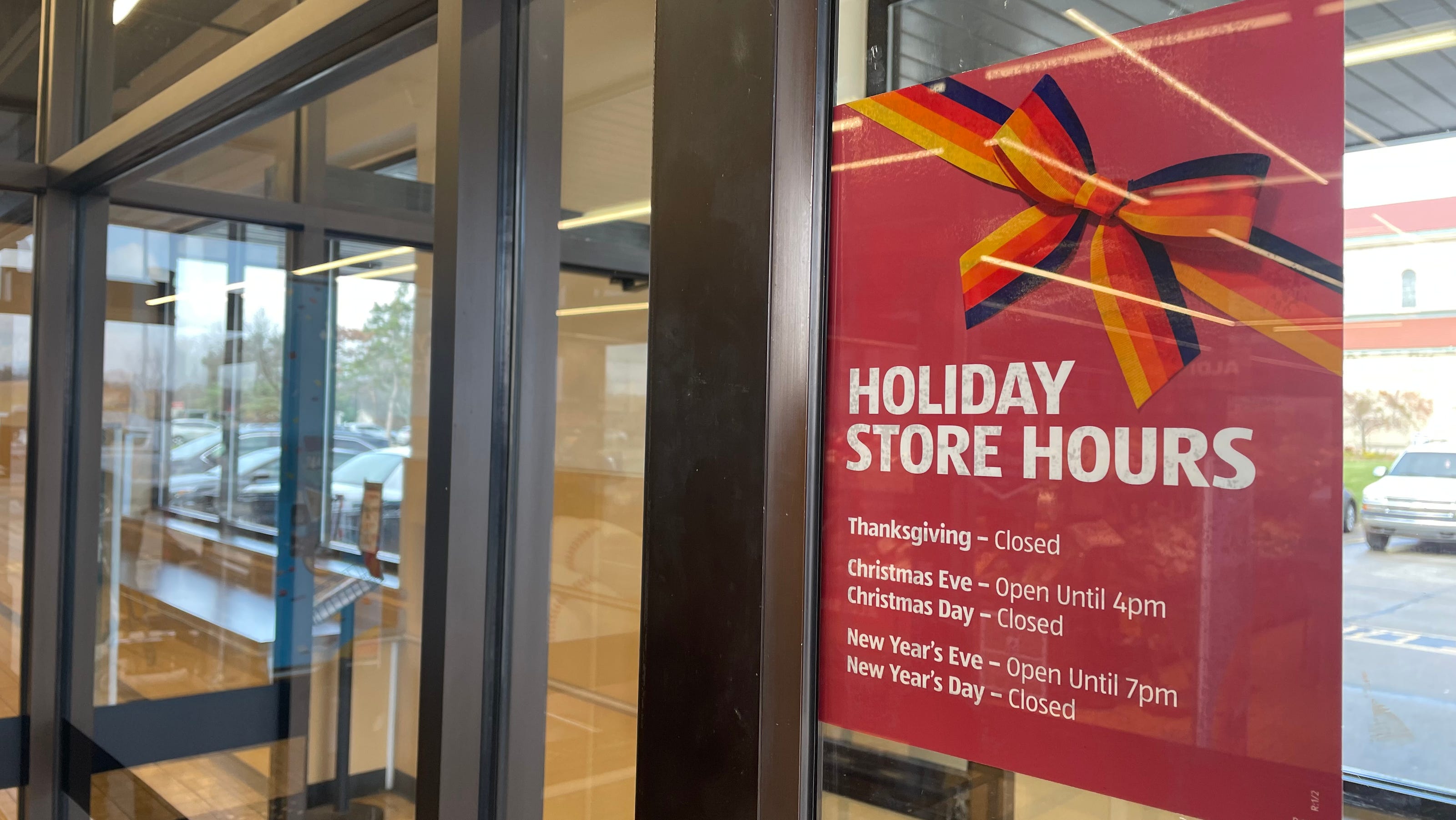 Memorial Day 2025 In Michigan: What's Open And What's Closed Memorial Day 2025 In Michigan: What's Open And What's Closed