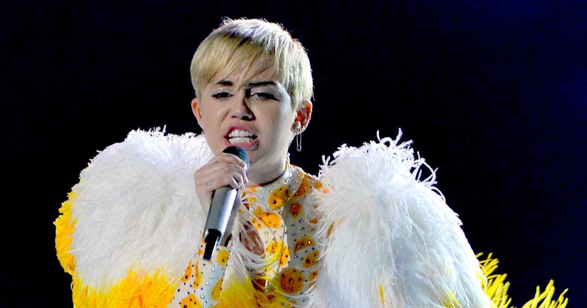 Miley Cyrus' Openness About Her Father's Narcissism: A Powerful Story Miley Cyrus' Openness About Her Father's Narcissism: A Powerful Story