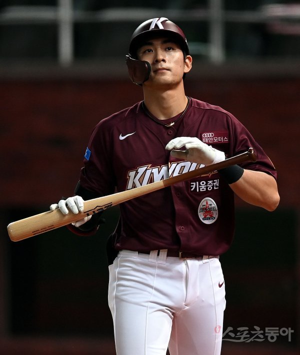 이정후, MLB 2루타 1위 등극! 벌써 6번째 경이로운 기록 이정후, MLB 2루타 1위 등극! 벌써 6번째 경이로운 기록