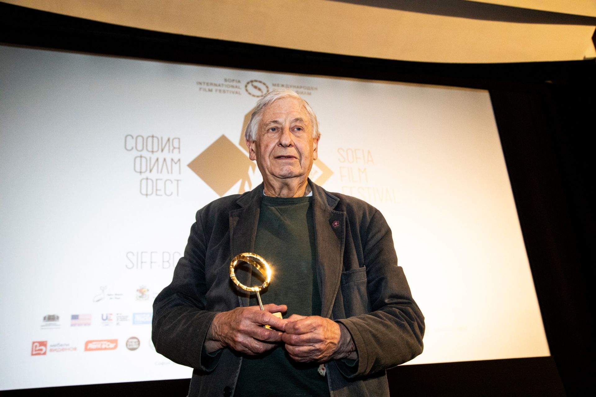 Награда За Најтрансформативен Филм: Тони Наумовски На Sedona Film Festival Награда За Најтрансформативен Филм: Тони Наумовски На Sedona Film Festival