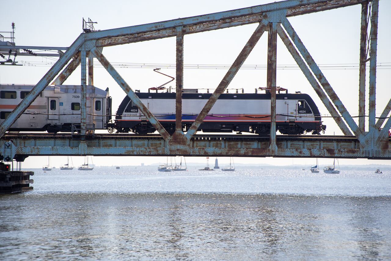 New Contract Averted Major NJ Transit Service Disruptions New Contract Averted Major NJ Transit Service Disruptions