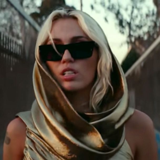 New Miley Cyrus Music Video: New Miley Cyrus Music Video: