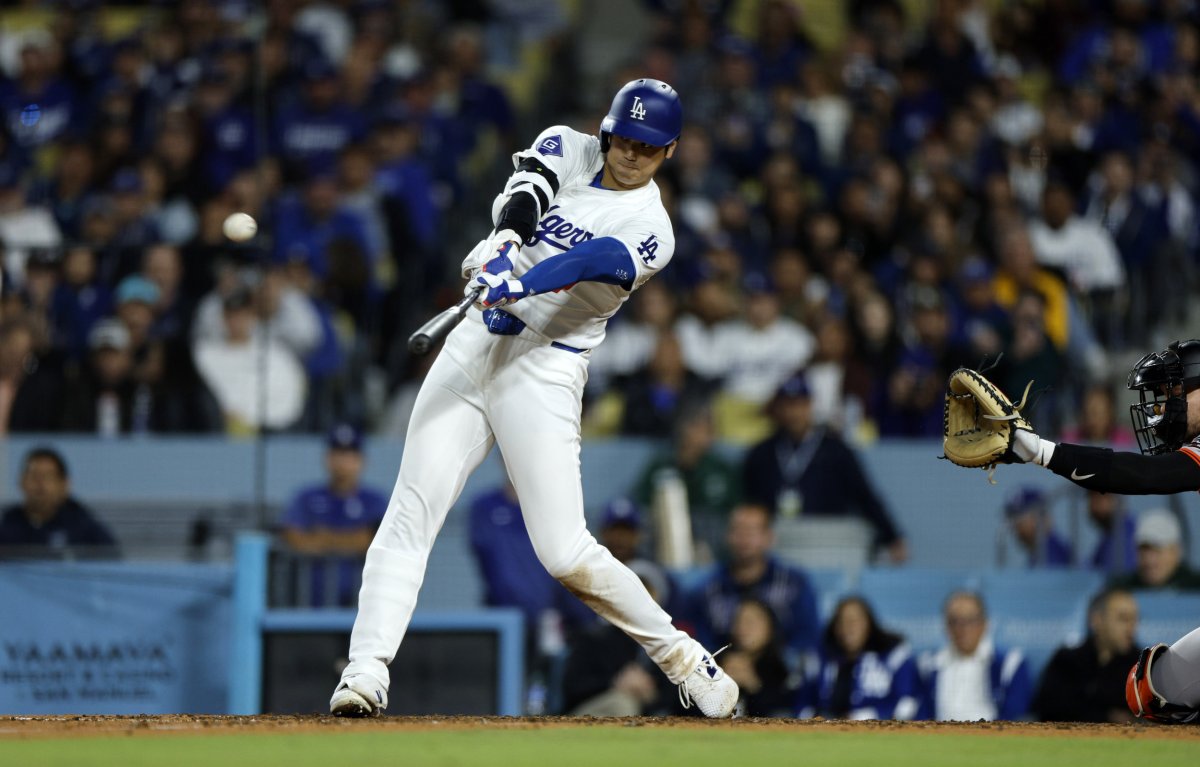 Ohtani's Home Run Celebration: A Gesture Of Camaraderie Ohtani's Home Run Celebration: A Gesture Of Camaraderie