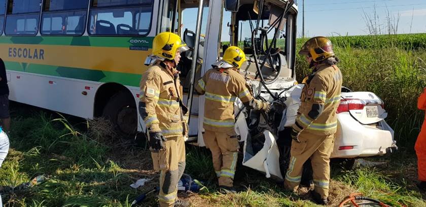 Ônibus Universitário Se Envolve Em Acidente Grave; Balanço De Vítimas Ônibus Universitário Se Envolve Em Acidente Grave; Balanço De Vítimas
