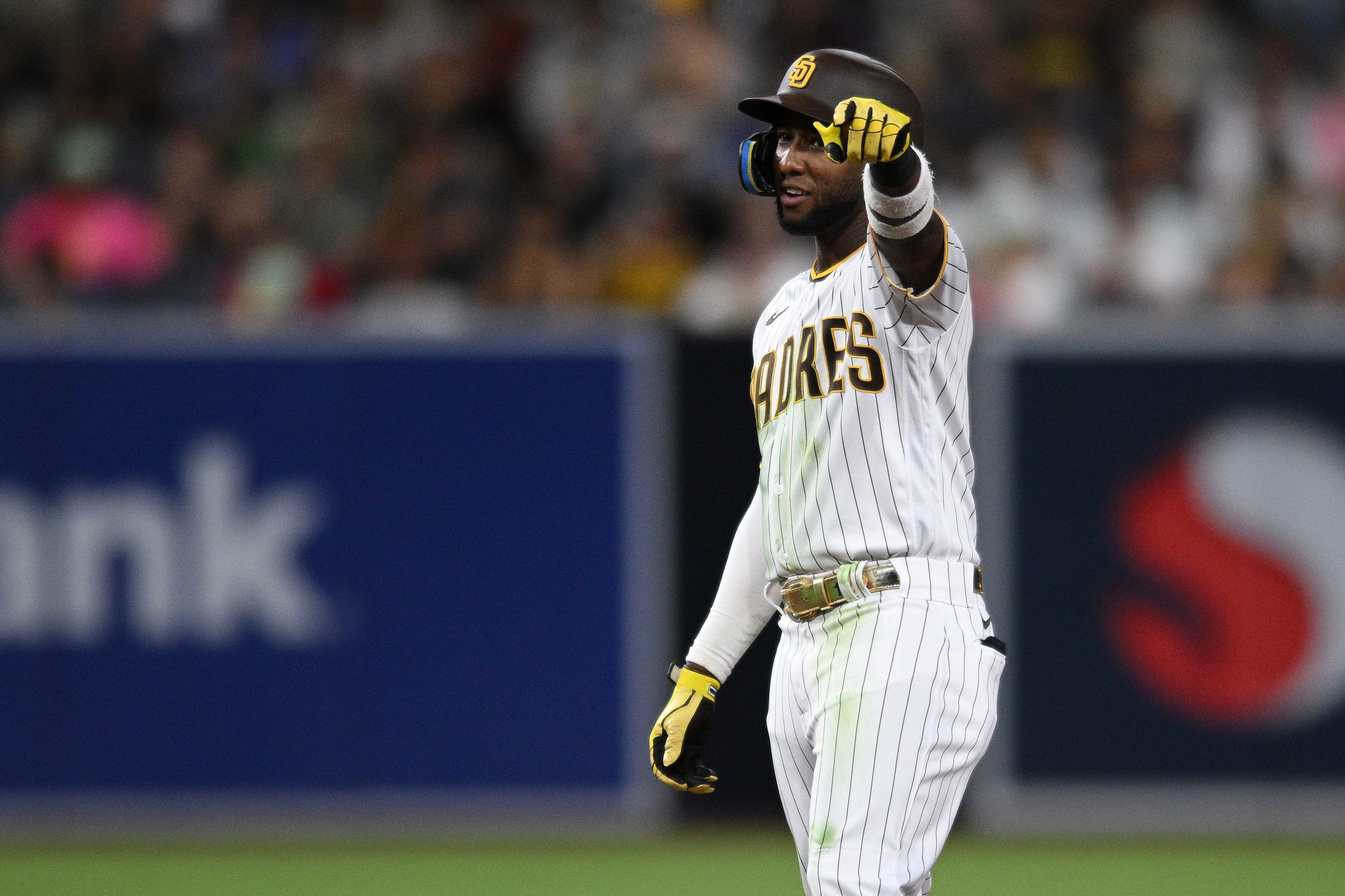Padres Extend Home Winning Streak Against Rockies