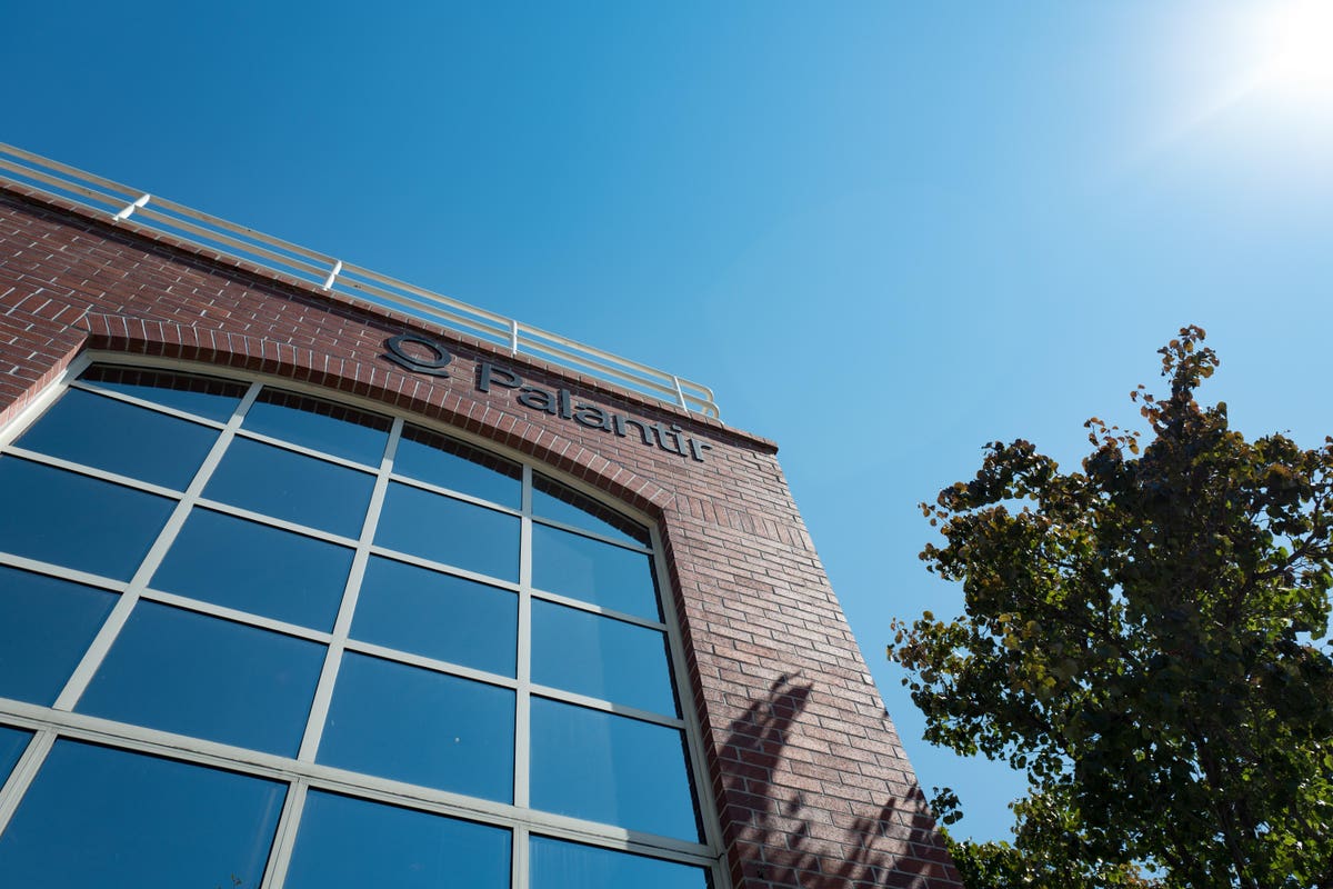 Palantir Stock: A Deep Dive Into Q1 2024 Government And Commercial Business Trends Palantir Stock: A Deep Dive Into Q1 2024 Government And Commercial Business Trends