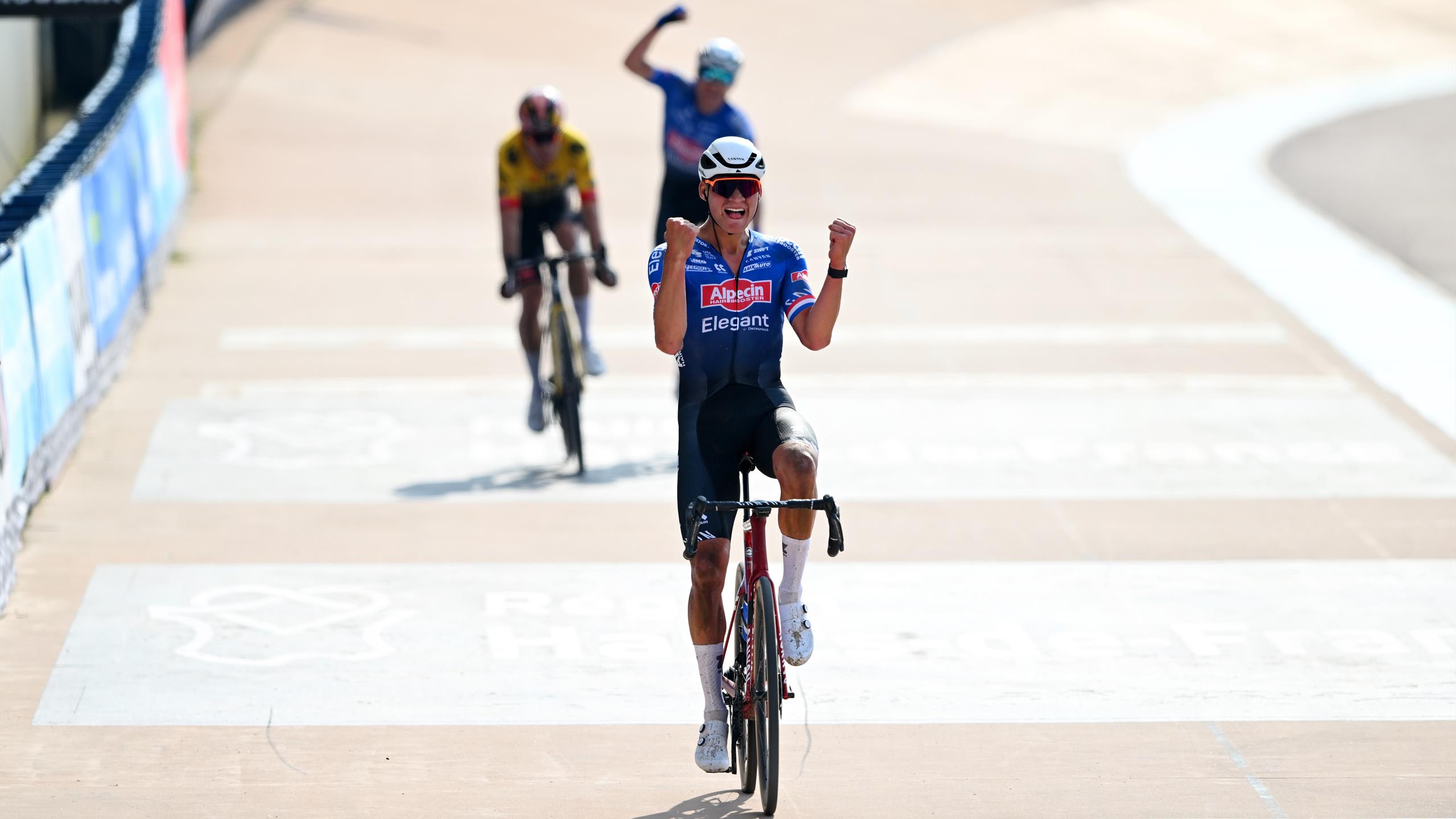 Paris-Roubaix 2023: Mathieu Van Der Poel Attacked, Seeks Legal Recourse Paris-Roubaix 2023: Mathieu Van Der Poel Attacked, Seeks Legal Recourse