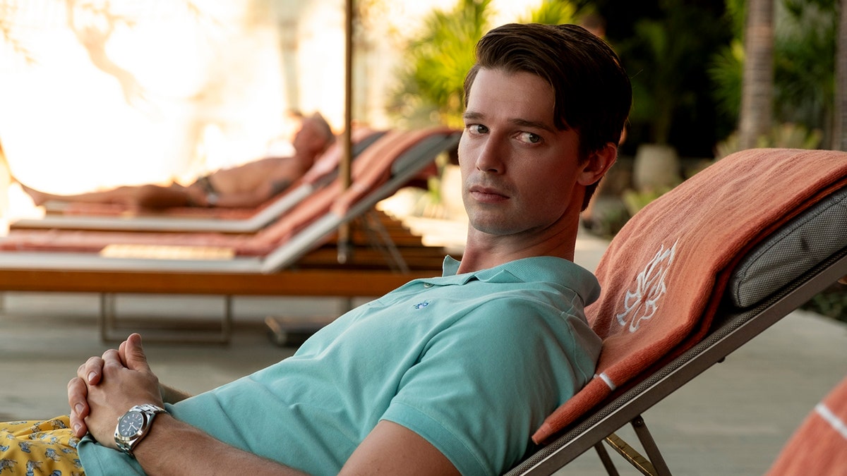 Patrick Schwarzenegger's White Lotus Nude Scene: Chris Pratt's Response Patrick Schwarzenegger's White Lotus Nude Scene: Chris Pratt's Response