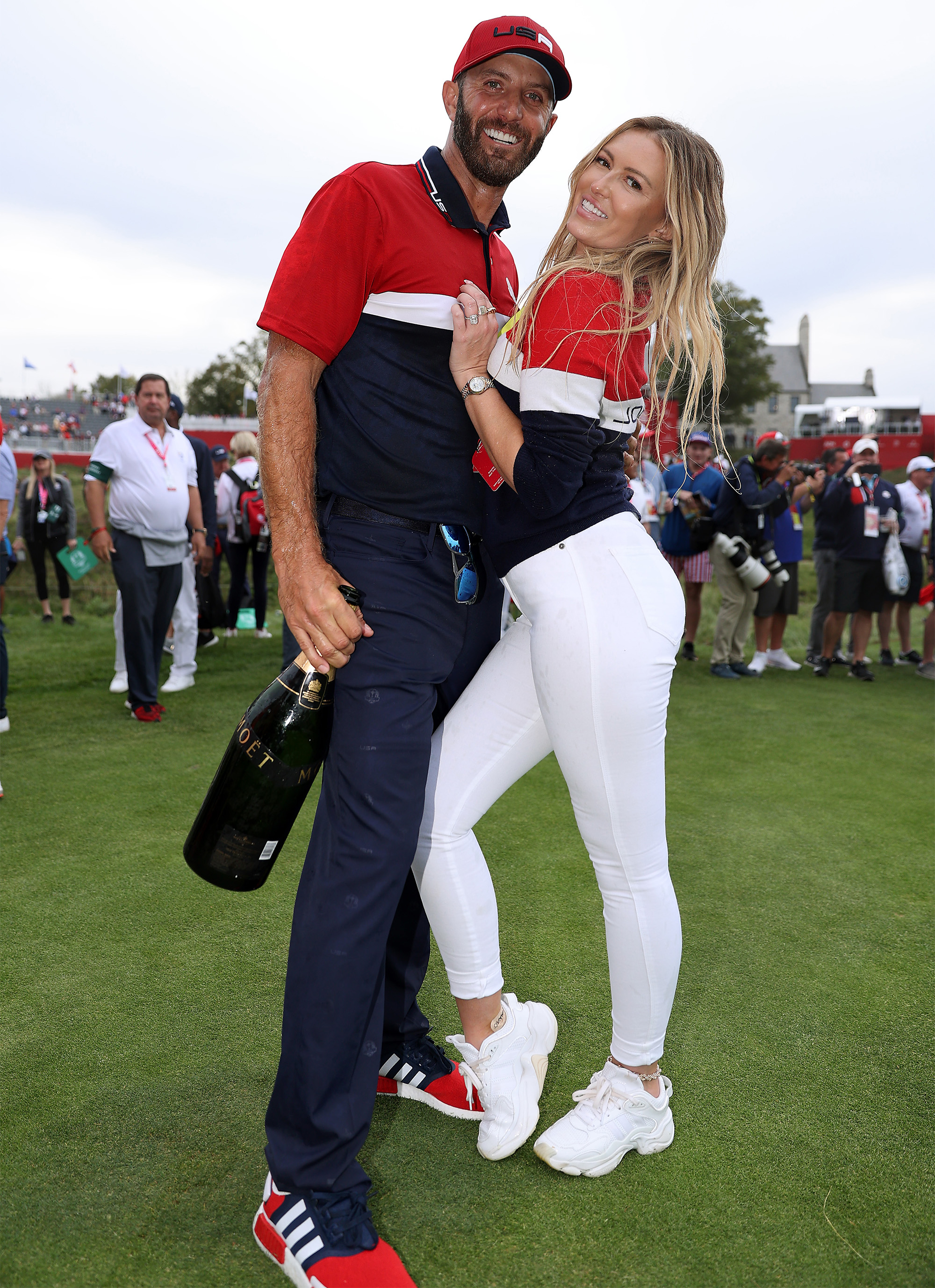 Paulina Gretzky: Topless Selfie And Other Unseen Photos