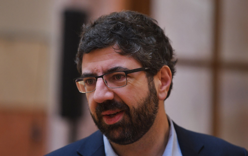 Pavle Grbović I Prelazna Vlada: Reakcija Na Predložene Opcije Pavle Grbović I Prelazna Vlada: Reakcija Na Predložene Opcije