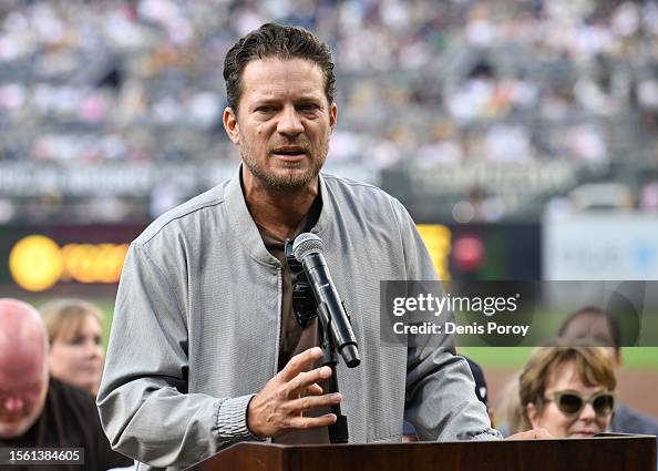 Peavy Rejoins Padres Organization In New Role