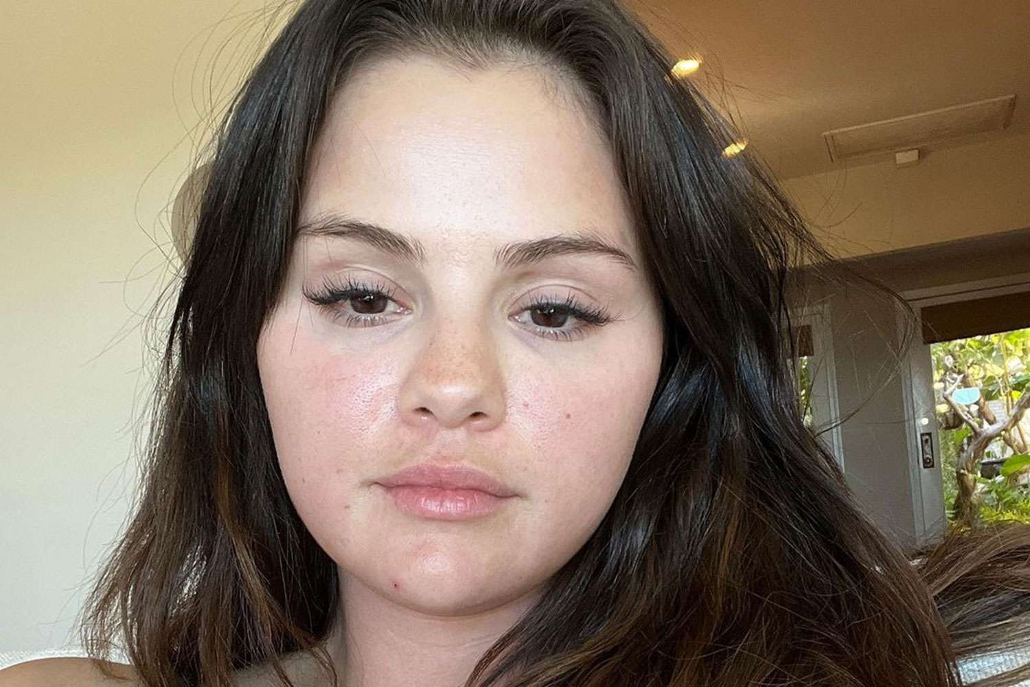 Perdamaian Selena Gomez Dan Miley Cyrus:  Kencan Ganda Jadi Bukti Persahabatan?