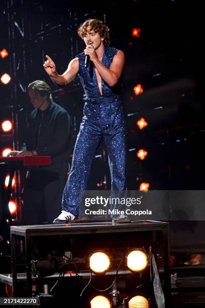 Photo 5137823: Benson Boone At The 2025 IHeartRadio Music Awards Photo 5137823: Benson Boone At The 2025 IHeartRadio Music Awards