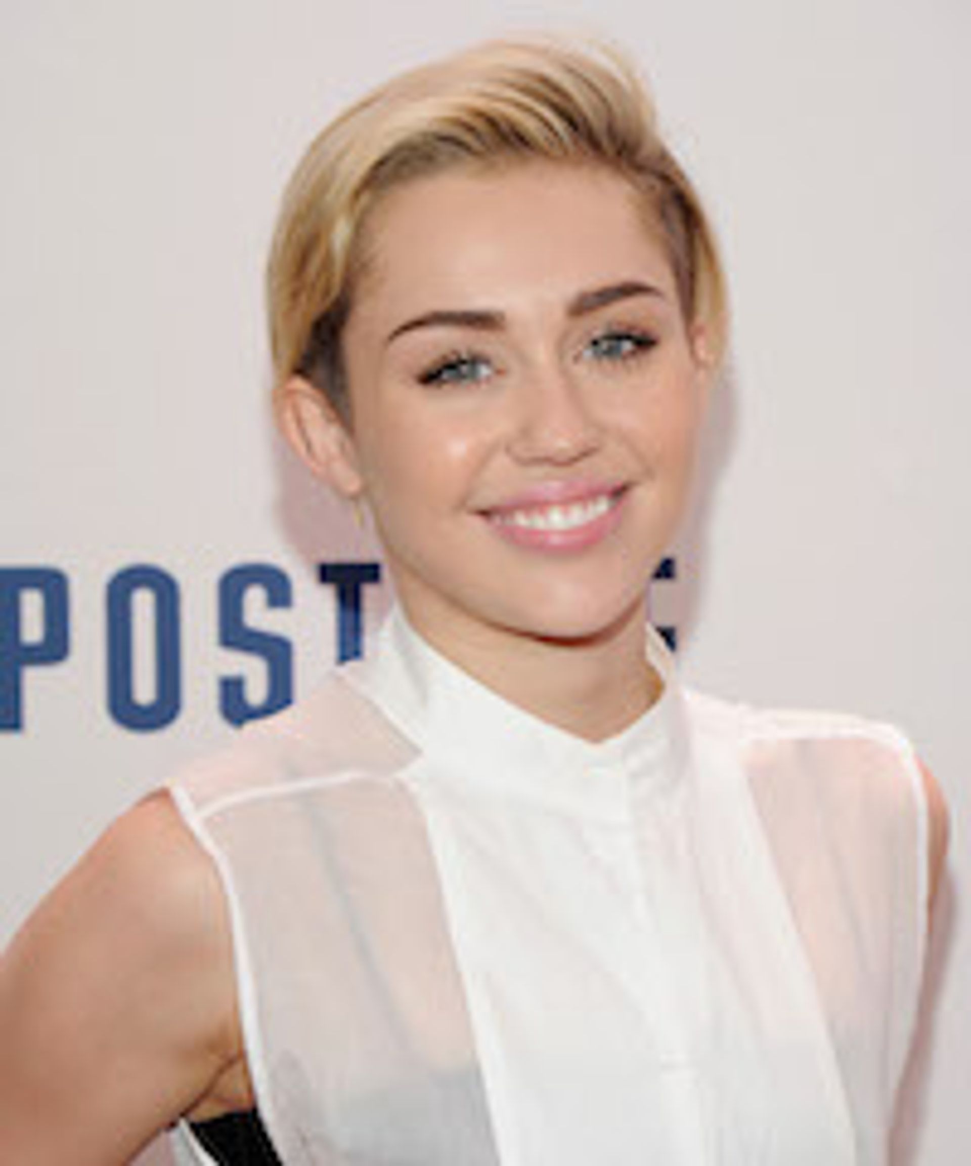 Plagiaatzaak Miley Cyrus: Nieuwe Ontwikkelingen In Rechtszaak Over Gelijkend Lied Plagiaatzaak Miley Cyrus: Nieuwe Ontwikkelingen In Rechtszaak Over Gelijkend Lied