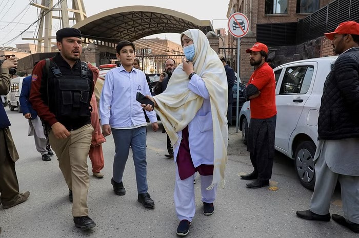 Police Investigation Sparks Strong Response From Mega-City Mosque Police Investigation Sparks Strong Response From Mega-City Mosque