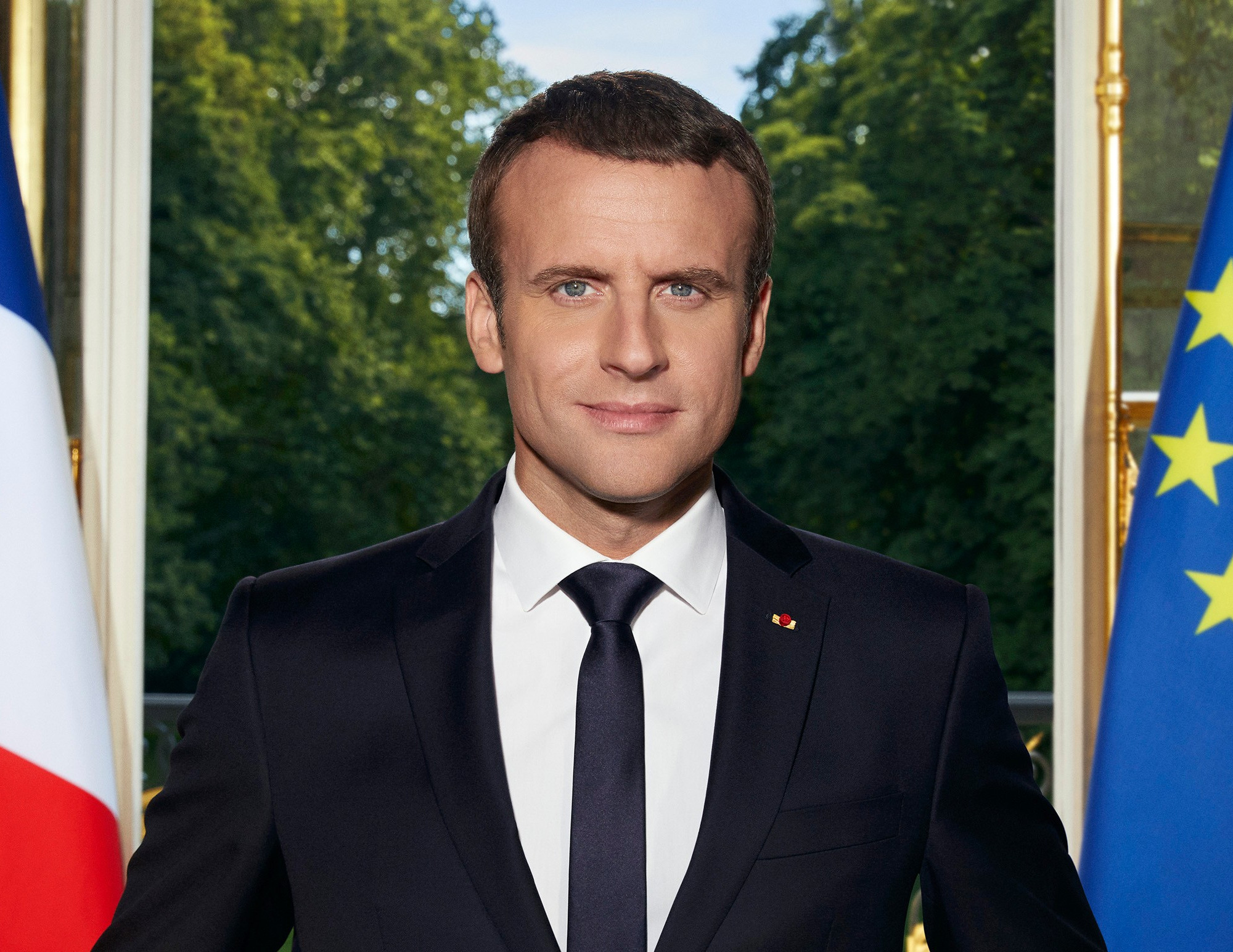 Politique Camerounaise: Macron, Troisième Mandat Et Le Débat 2032 Politique Camerounaise: Macron, Troisième Mandat Et Le Débat 2032