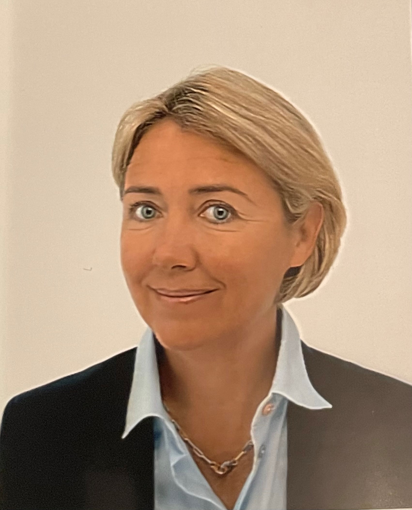 Portrait De Christelle Le Hir, Présidente Du Directoire De La Vie Claire Et Du Synadis Bio Portrait De Christelle Le Hir, Présidente Du Directoire De La Vie Claire Et Du Synadis Bio
