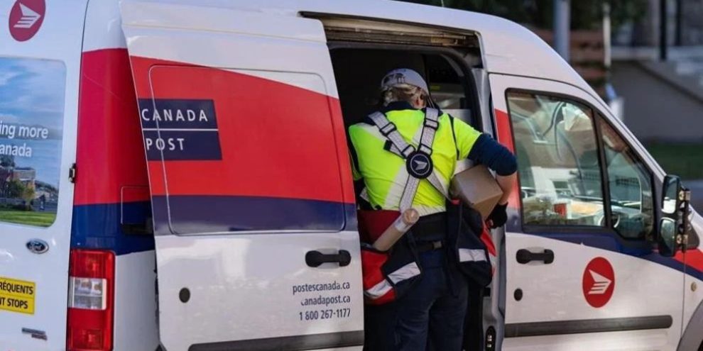 Potential Canada Post Strike: Assessing The Risk Of Customer Loss Potential Canada Post Strike: Assessing The Risk Of Customer Loss