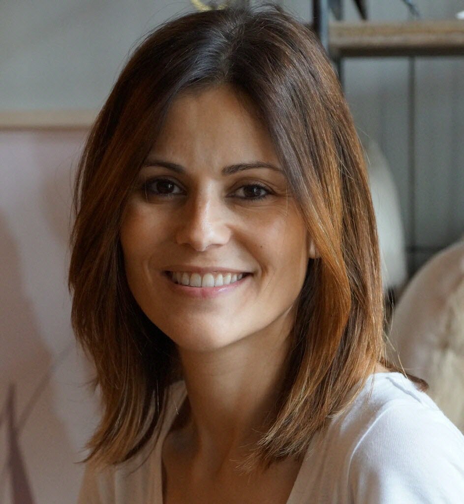 Première Parisienne D'Éric Antoine : Présence Remarquée D'une Ancienne Miss Météo Première Parisienne D'Éric Antoine : Présence Remarquée D'une Ancienne Miss Météo