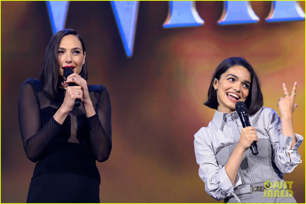 Rachel Zegler Attends Snow White Spain Premiere; Gal Gadot's Absence Explained Rachel Zegler Attends Snow White Spain Premiere; Gal Gadot's Absence Explained