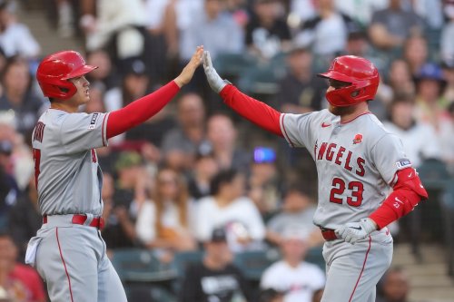 Rain-Delayed Game: Pari's Homer Leads Angels To Victory Over White Sox Rain-Delayed Game: Pari's Homer Leads Angels To Victory Over White Sox