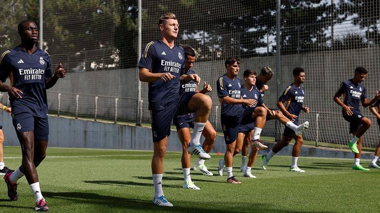 Real Madrid'in Yeni Teknik Direktörü Kim Olacak Ve Bu Arda Güler'i Nasıl Etkileyecek? Real Madrid'in Yeni Teknik Direktörü Kim Olacak Ve Bu Arda Güler'i Nasıl Etkileyecek?