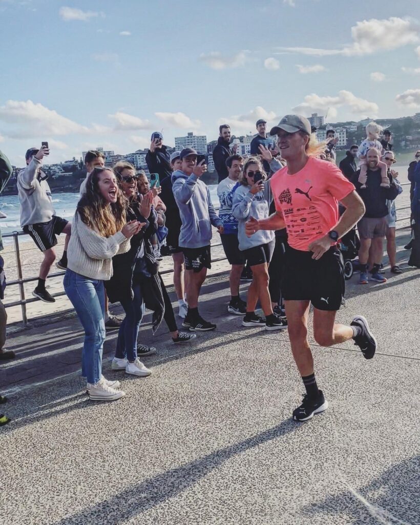Record-Breaking Run: Man Completes Fastest Australia Foot Crossing Record-Breaking Run: Man Completes Fastest Australia Foot Crossing