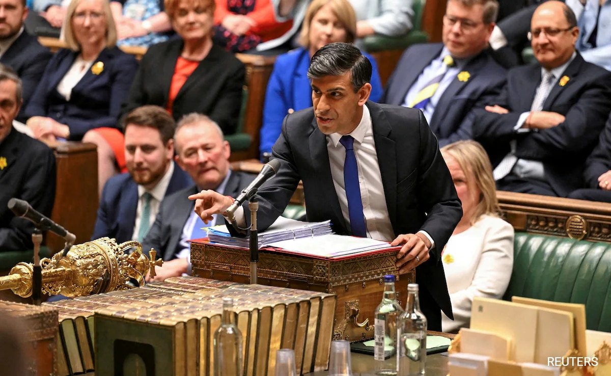 Report: UK Plans To Restrict Visas For Certain Nationalities Report: UK Plans To Restrict Visas For Certain Nationalities