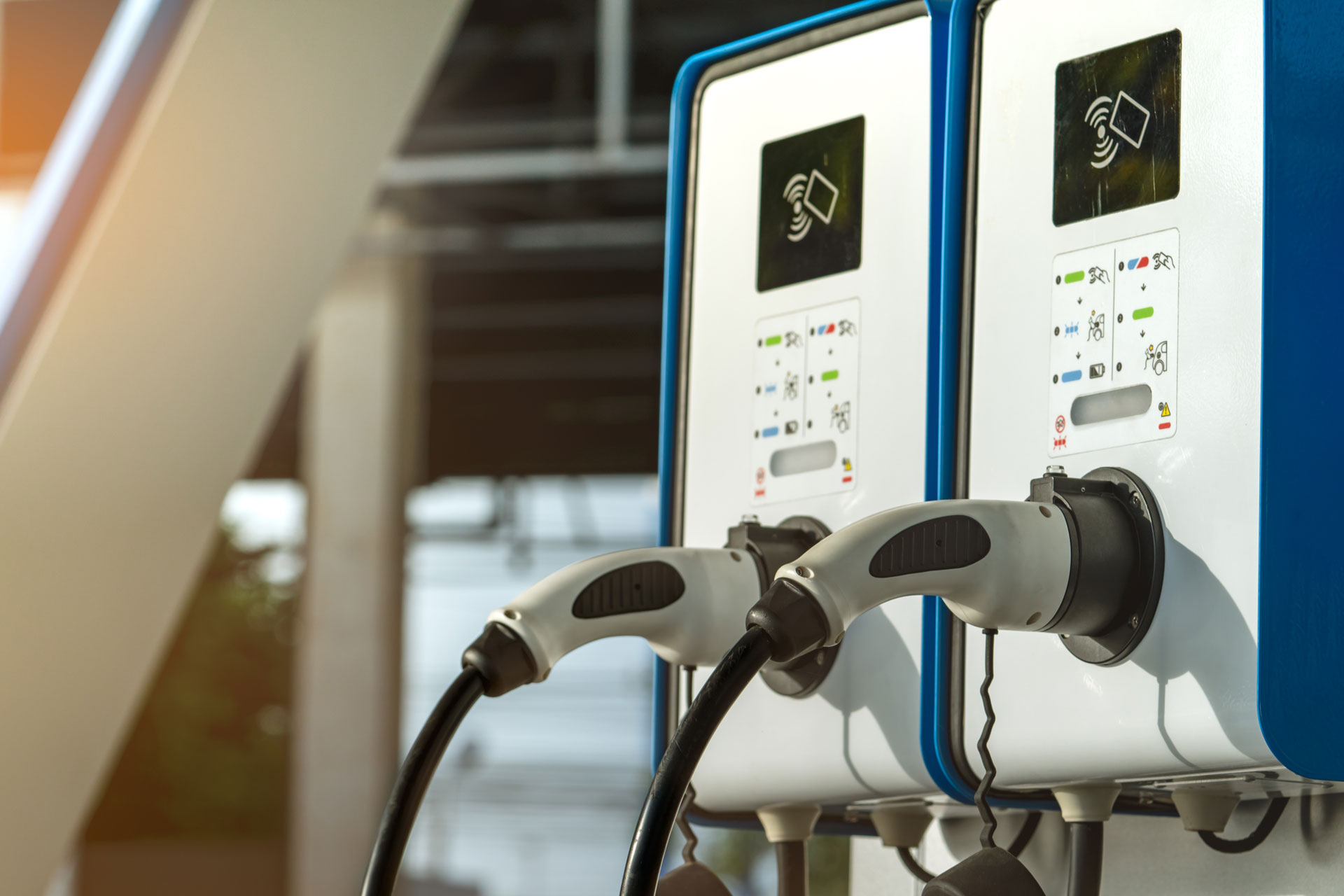 Resistance Grows: Car Dealerships Push Back On Electric Vehicle Regulations Resistance Grows: Car Dealerships Push Back On Electric Vehicle Regulations