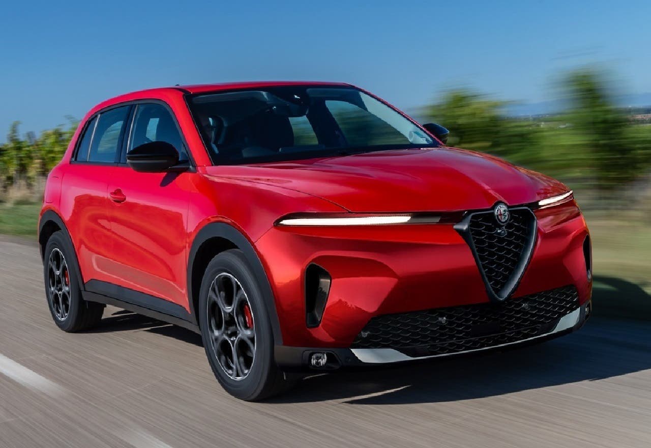 Revue Complète : Le Matin Auto Découvre L'Alfa Romeo Junior 1.2 Turbo Speciale Revue Complète : Le Matin Auto Découvre L'Alfa Romeo Junior 1.2 Turbo Speciale