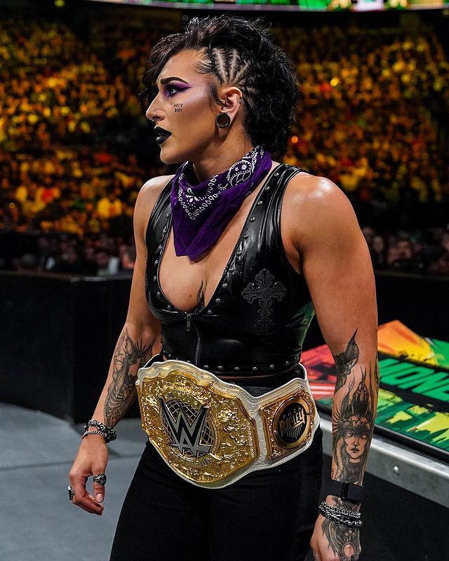 Roxanne Perez & Rhea Ripley: Money In The Bank Ladder Match Qualification Secured Roxanne Perez & Rhea Ripley: Money In The Bank Ladder Match Qualification Secured