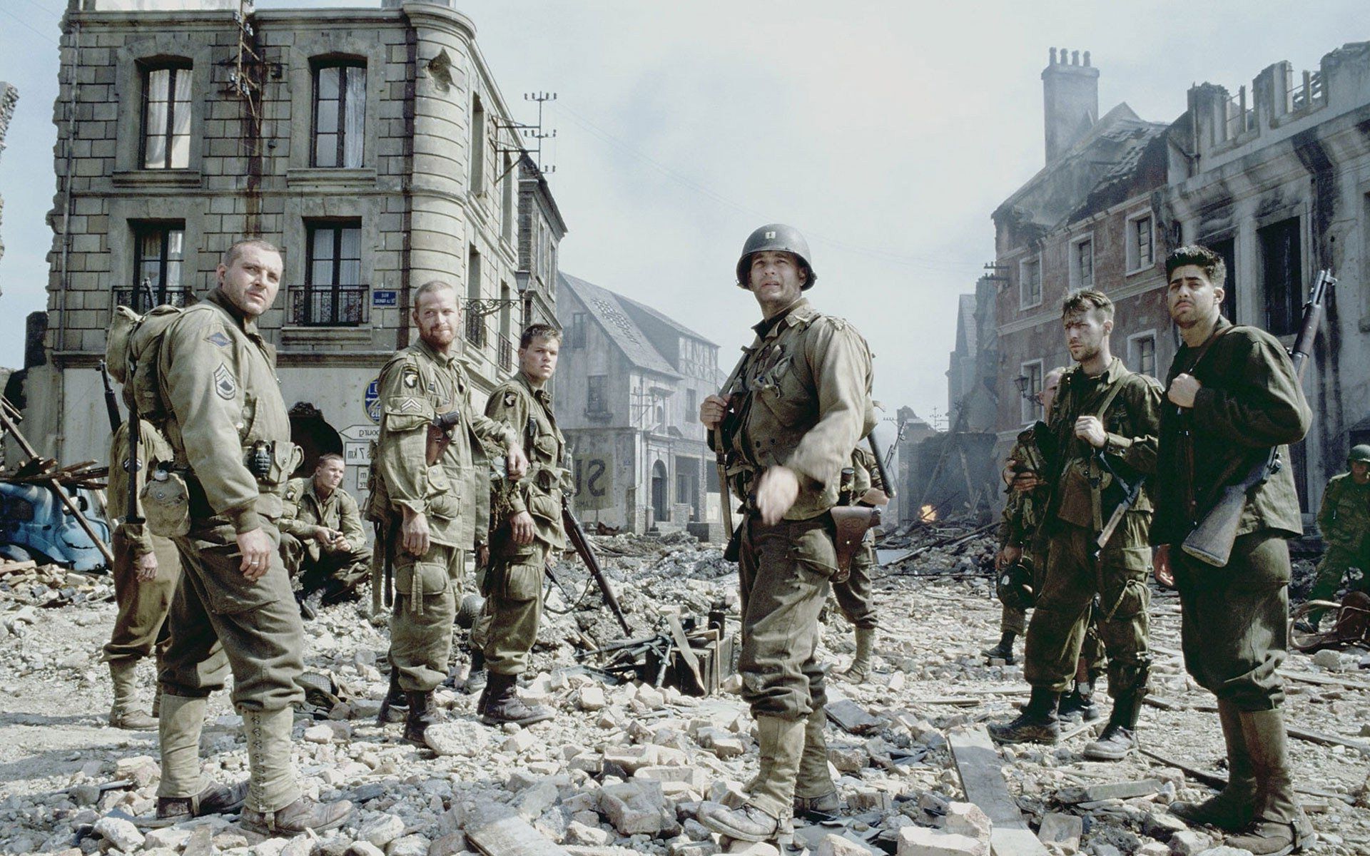 Saving Private Ryan: How Improvisation Created An Iconic Scene Saving Private Ryan: How Improvisation Created An Iconic Scene