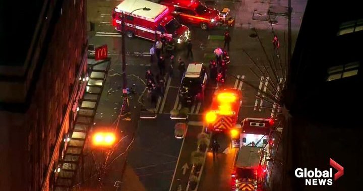 Seattle Police Respond To Downtown Double Shooting Seattle Police Respond To Downtown Double Shooting