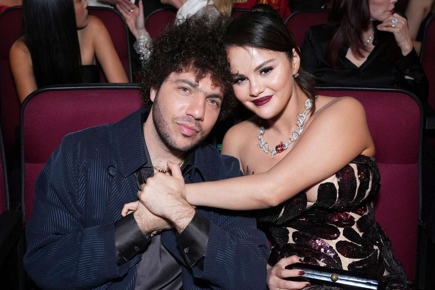 Selena Gomez's Discounted Benny Blanco Diamond Ring: A Detailed Look Selena Gomez's Discounted Benny Blanco Diamond Ring: A Detailed Look