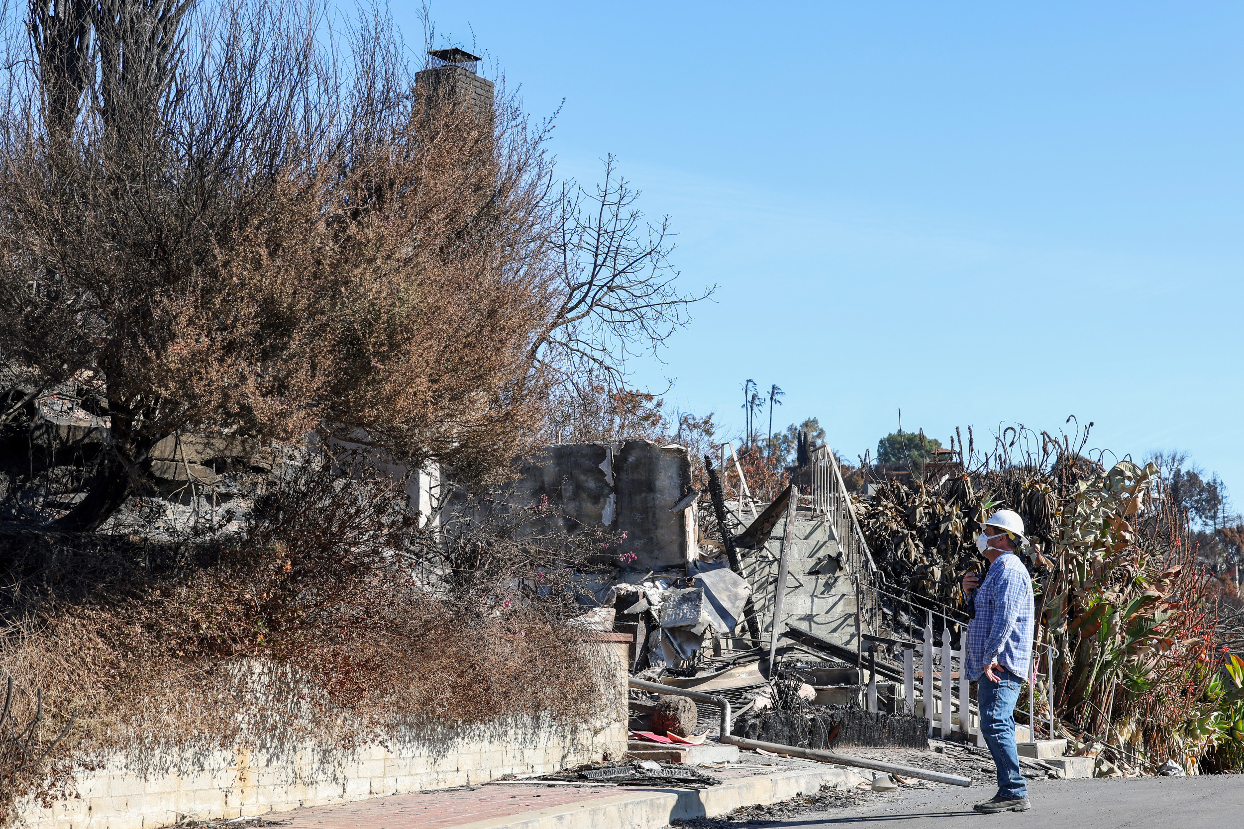 Selling Sunset Star Exposes LA Landlord Price Gouging After Fires Selling Sunset Star Exposes LA Landlord Price Gouging After Fires