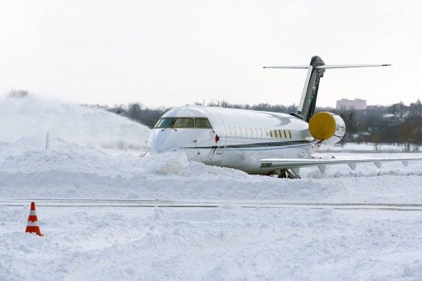 Сильный Снегопад: Аэропорт Перми Закрыт До 4:00 Сильный Снегопад: Аэропорт Перми Закрыт До 4:00